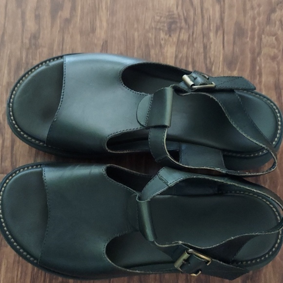 Platform sandals - Picture 3 of 7